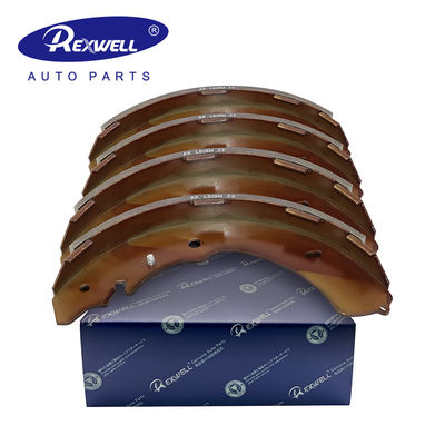 Bộ phận phụ tùng ô tô bộ giày phanh trống 4600A106 97947802 8979478020 cho MITSUBISHI L200 / TRITON 2.5 KA4T 2010-2015